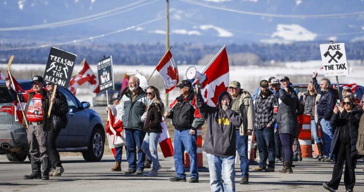 ‘We’ve had enough’: Protests over carbon price hike halt traffic across Canada – National