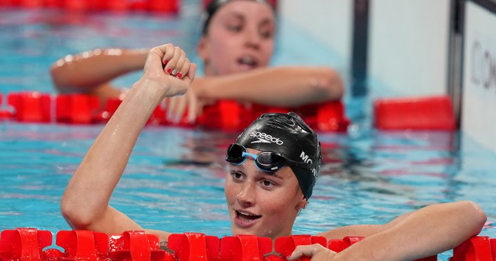 Summer McIntosh sets Olympic record with gold-medal win in the pool