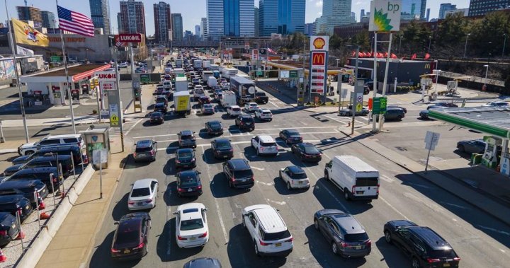 New York City’s new congestion toll kicks in. What drivers need to know – National